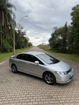 HONDA CIVIC 1.8 LXS 16V FLEX 4P AUTOMÁTICO