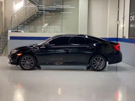 HONDA-CIVIC-2021