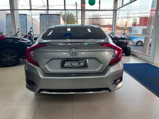 HONDA-CIVIC-2021