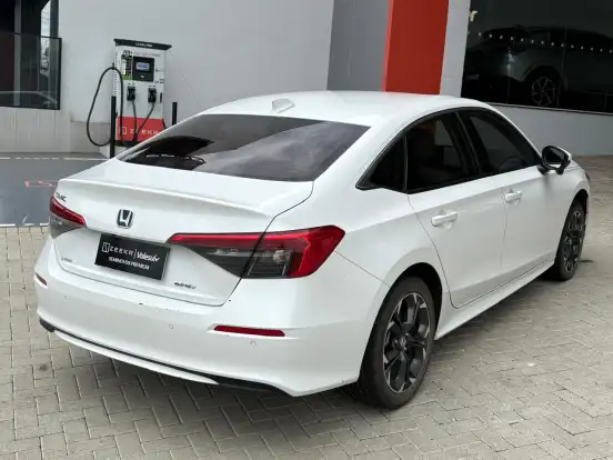 HONDA-CIVIC-2023