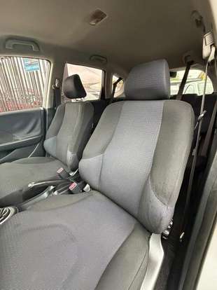 HONDA-FIT-2009