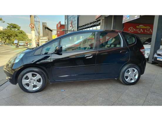 HONDA-FIT-2011