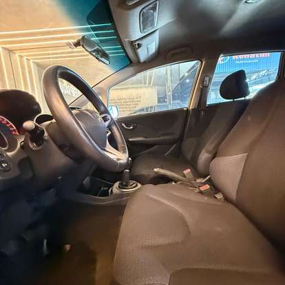 HONDA-FIT-2010