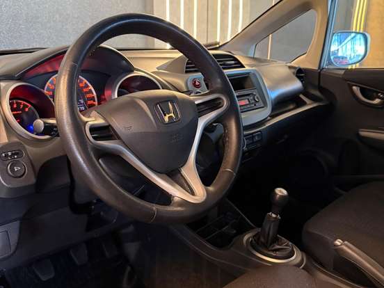 HONDA-FIT-1.4 LX 16V FLEX 4P MANUAL HONDA-FIT-2010