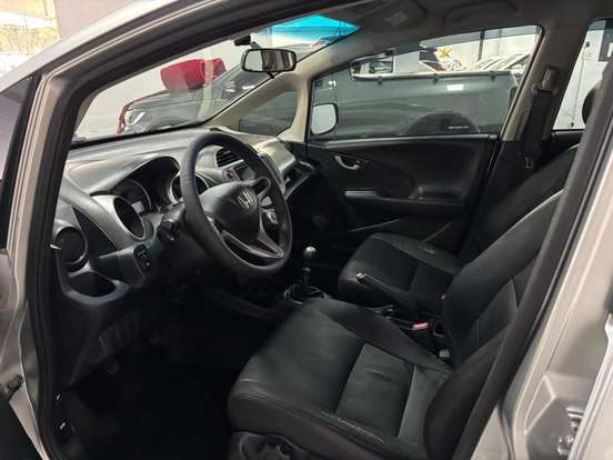 HONDA-FIT-2012
