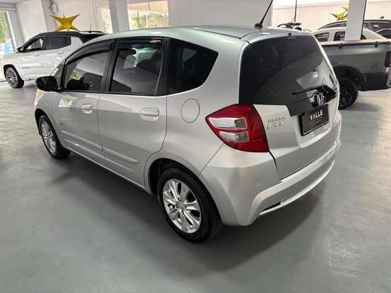 HONDA-FIT-2012