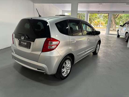 HONDA-FIT-2012