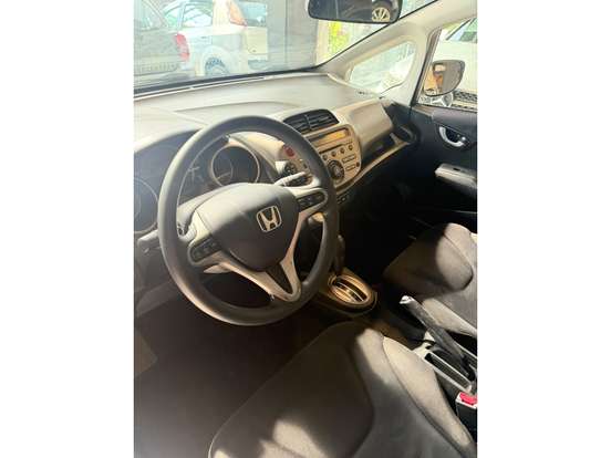 HONDA-FIT-2010