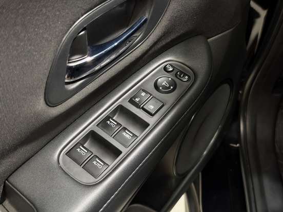 HONDA-HR-V-1.8 16V FLEX EXL 4P AUTOMÁTICO HONDA-HR-V-2016