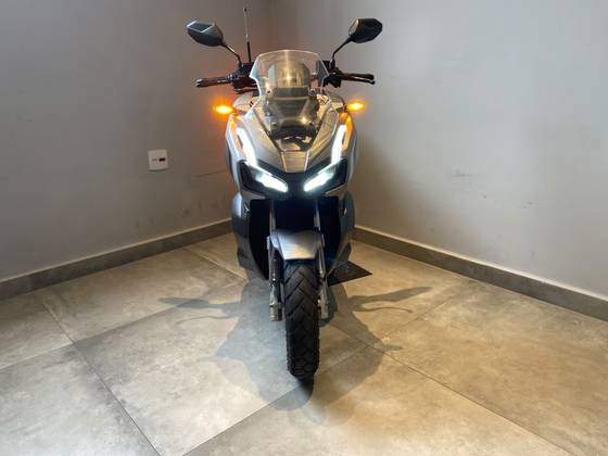 HONDA ADV 