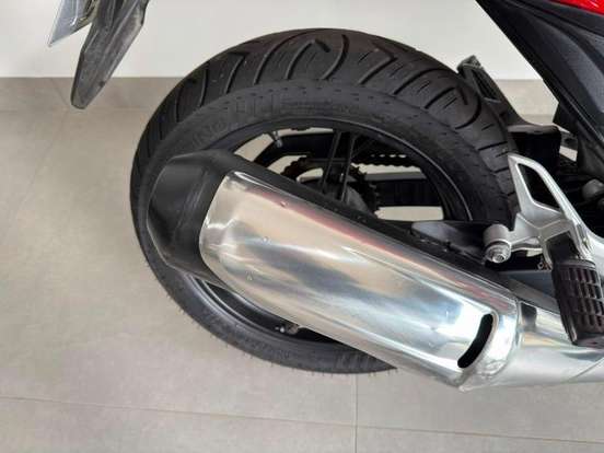 HONDA-CB 300R-2011