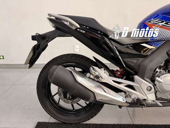 HONDA-CB TWISTER-2022