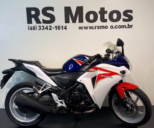 HONDA CBR 250R 