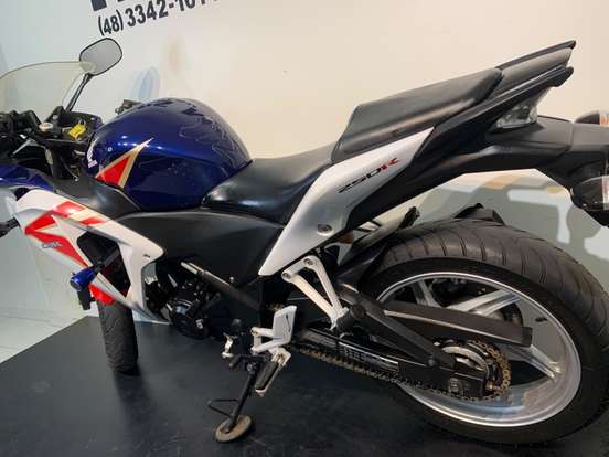 HONDA-CBR 250R HONDA-CBR 250R-2012