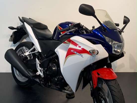 HONDA-CBR 250R HONDA-CBR 250R-2012