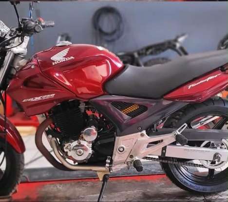 HONDA-CBX 250 TWISTER-2004