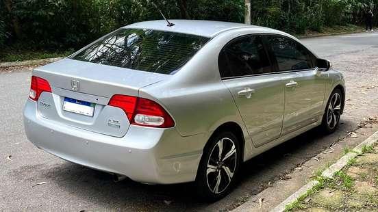 HONDA-CIVIC-2011