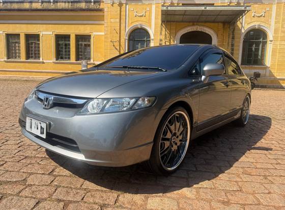 HONDA CIVIC 1.8 LXS 16V GASOLINA 4P MANUAL