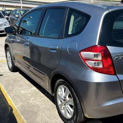 HONDA-FIT-2012