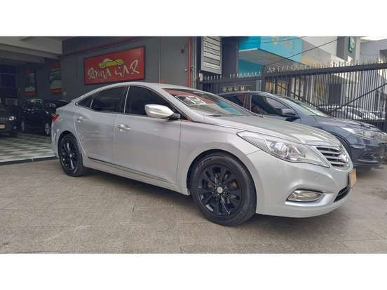 HYUNDAI-AZERA-2012