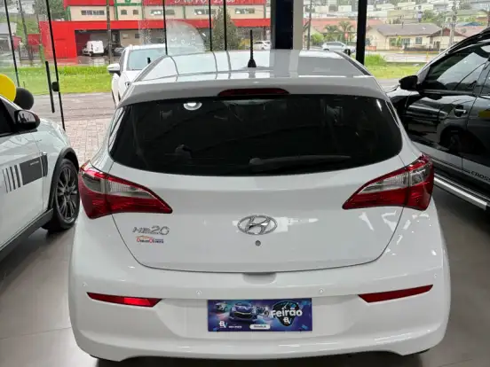 HYUNDAI-HB20-1.0 COMFORT 12V FLEX 4P MANUAL HYUNDAI-HB20-2016