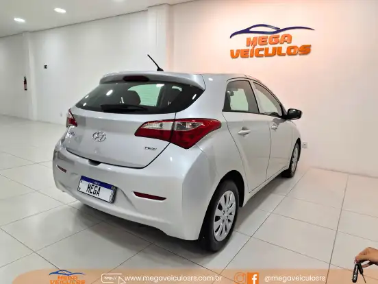 HYUNDAI-HB20-2012