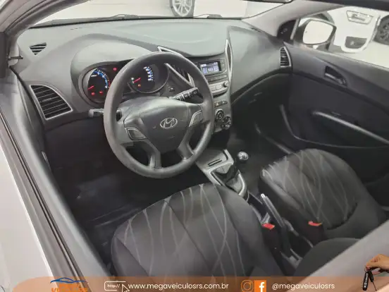 HYUNDAI-HB20-2012
