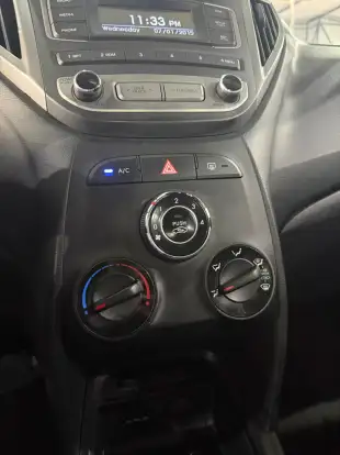 HYUNDAI-HB20-2016