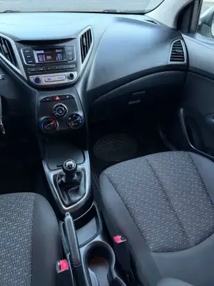 HYUNDAI-HB20-2016