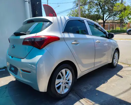 HYUNDAI-HB20-2012