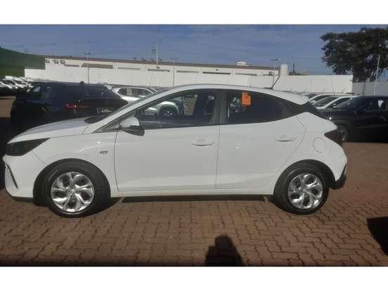HYUNDAI-HB20-2025