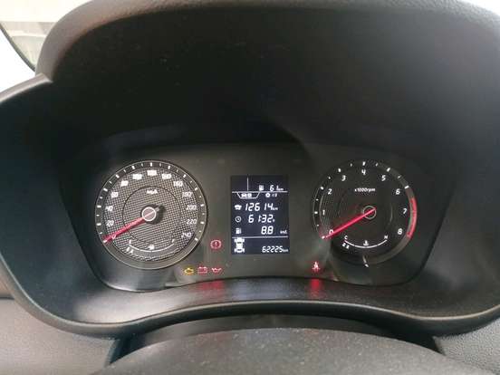 HYUNDAI-HB20-2023
