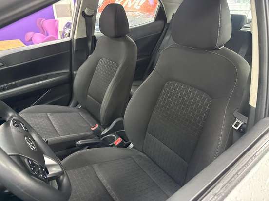 HYUNDAI-HB20-2024