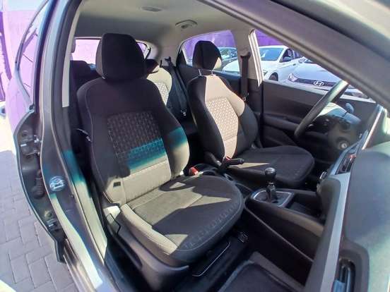 HYUNDAI-HB20-1.0 12V FLEX COMFORT PLUS MANUAL HYUNDAI-HB20-2024