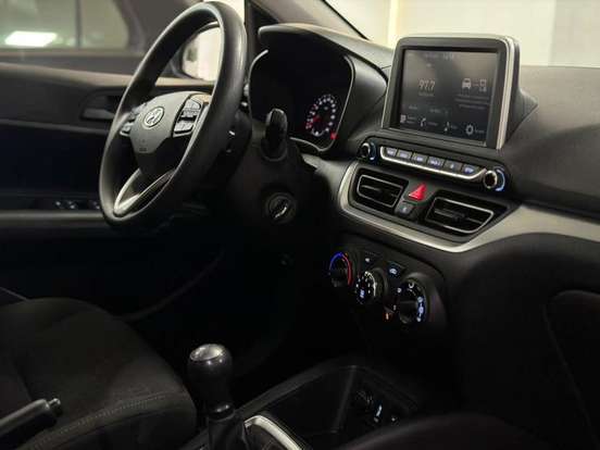 HYUNDAI-HB20-2024