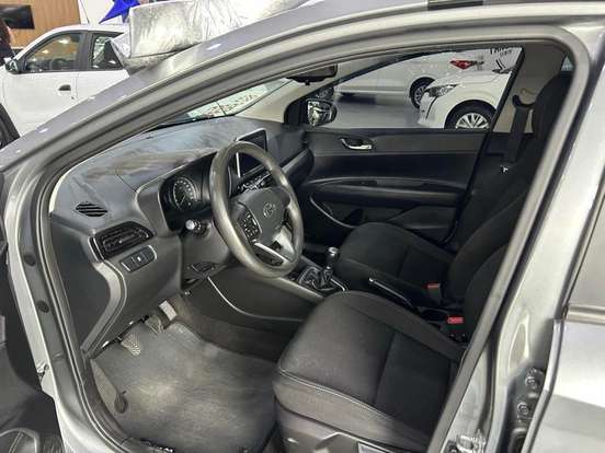 HYUNDAI-HB20-2022
