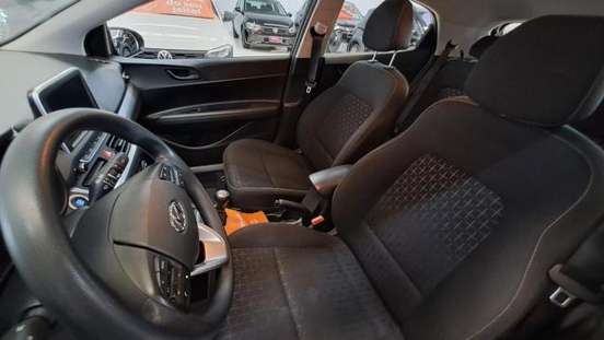 HYUNDAI-HB20-2025