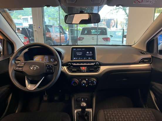 HYUNDAI-HB20-2024