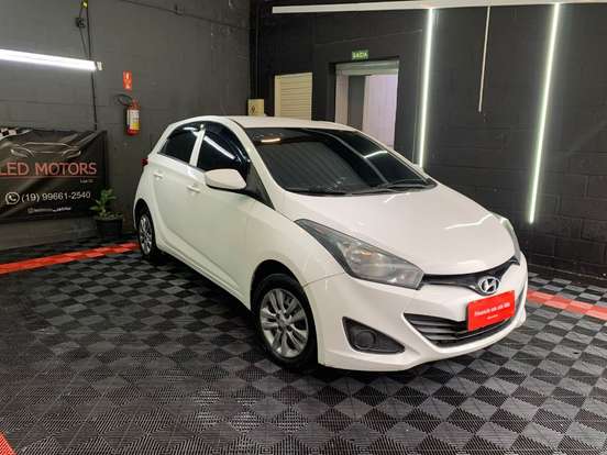 HYUNDAI-HB20-2013