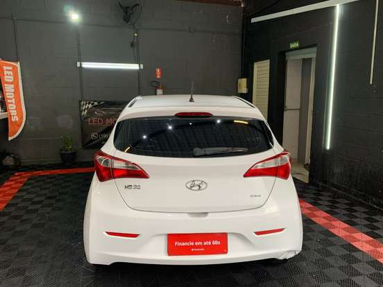 HYUNDAI-HB20-2013