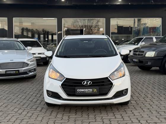 HYUNDAI HB20 1.0 COMFORT PLUS 12V FLEX 4P MANUAL