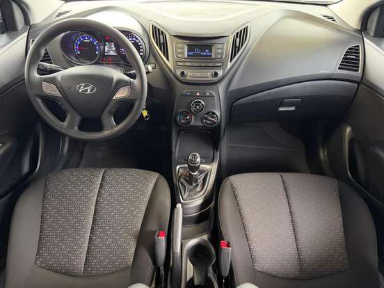 HYUNDAI-HB20-2016