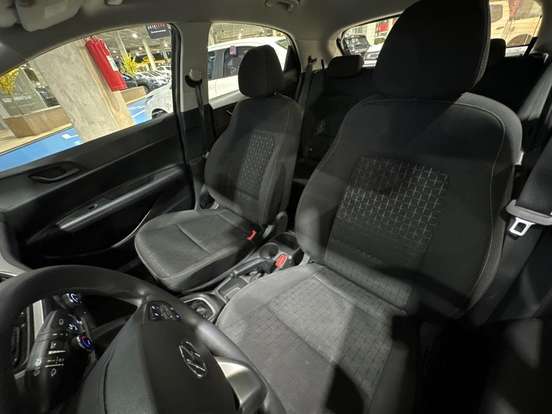 HYUNDAI-HB20-2024