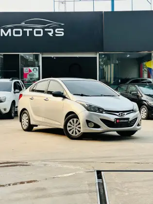 HYUNDAI HB20S 1.0 COMFORT PLUS 12V FLEX 4P MANUAL