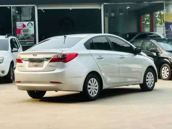 HYUNDAI-HB20S-1.0 COMFORT PLUS 12V FLEX 4P MANUAL HYUNDAI-HB20S-2014
