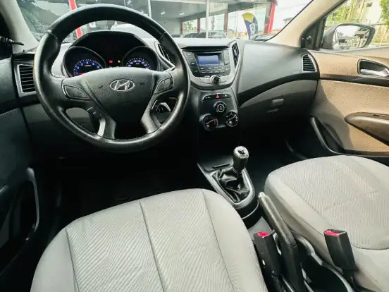 HYUNDAI-HB20S-1.0 COMFORT PLUS 12V FLEX 4P MANUAL HYUNDAI-HB20S-2014
