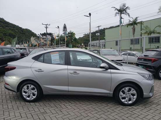 HYUNDAI-HB20S-2025