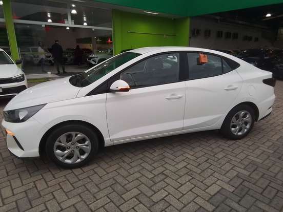 HYUNDAI-HB20S-2025