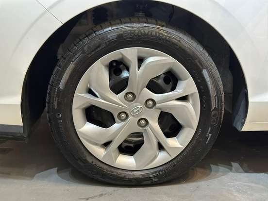 HYUNDAI-HB20S-2025