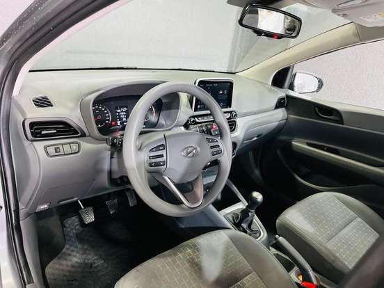 HYUNDAI-HB20S-2025